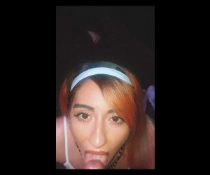 amateur with a mouth full of cum