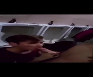 quick bathroom blowjob between classes